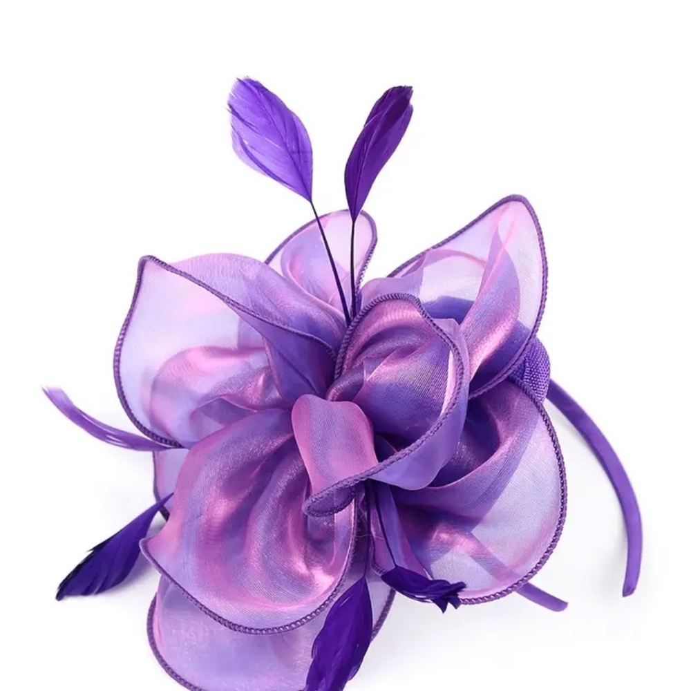 Kentucky Derby Ready!! Ready for the Oaks 🐎

Purple Floral Fascinator Feathers